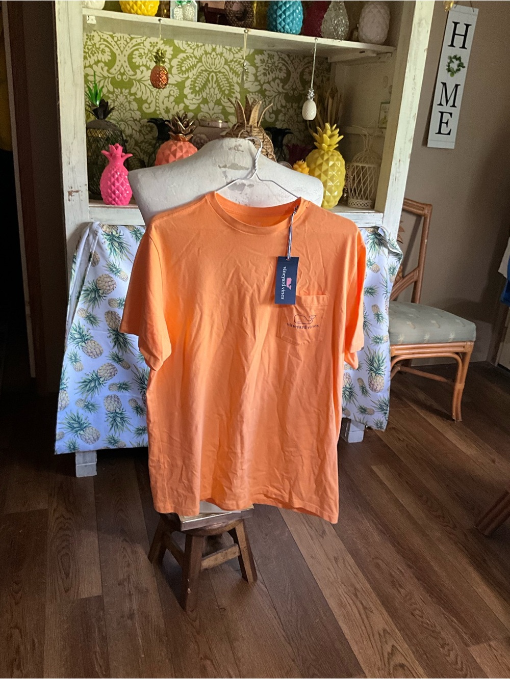 NWT men’s medium SS vineyard vines tshirt